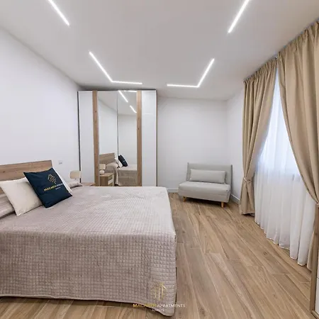 Апартаменты Macarth Deluxe Centro Неаполь