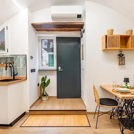 Varriale House Ecogreen Parking Free Per Small Car