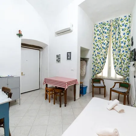 Apartment Vico Grotta Della Marra 1