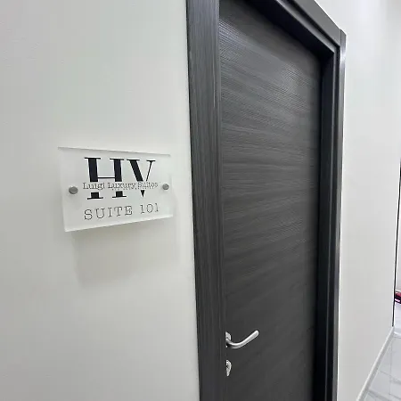 Luigi Luxury Apartment *