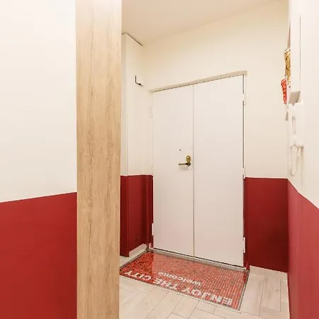 Station & Apartment *