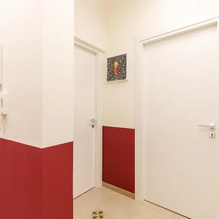 Apartment Station &