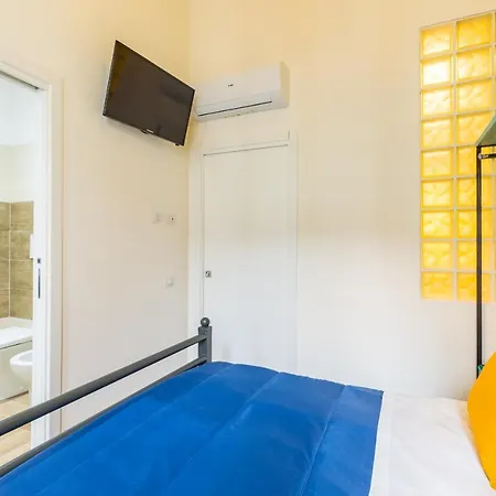 Station & Apartment *