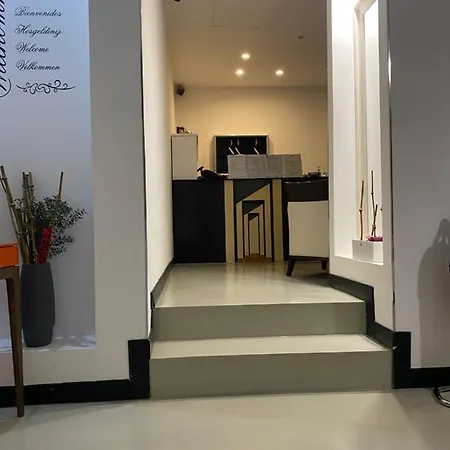 ريزدنس أبارتهوتل بلبيسيتو فندق نابولي