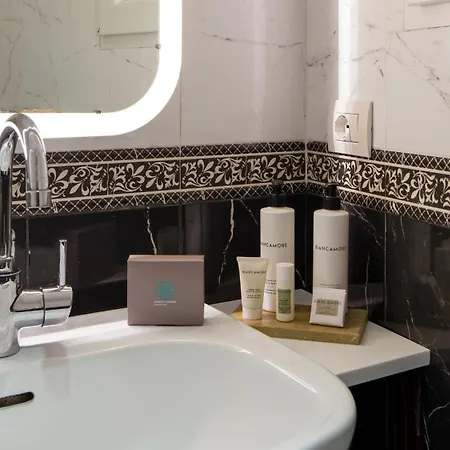 Santa Chiara Boutique Hotel 4*