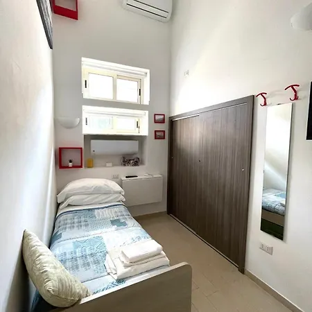 Ginevra's Apartment *