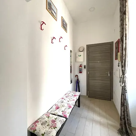 Ginevra's * Naples