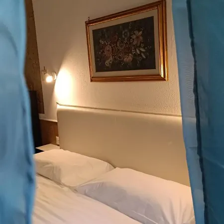 H22