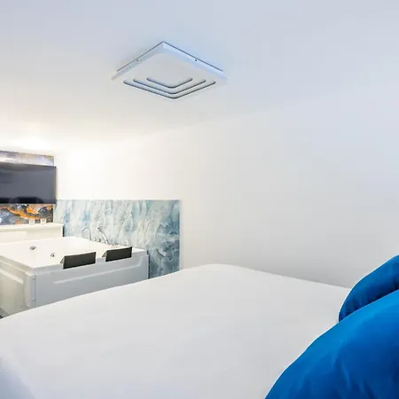 Mergellina Sea Studio With Jacuzzi By Wonderful Italy Apartment