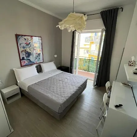F.rooms