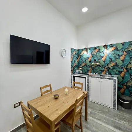 Luxury Catacombe Apartment *