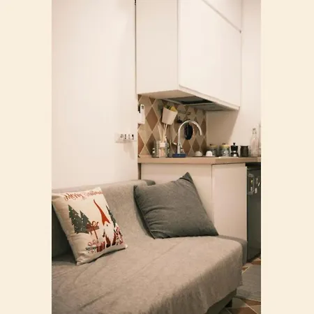 Apartman Nespolino, Casetta In Centro Storico Al Piano Terra Con Piccolo Spazio Esterno Privato *