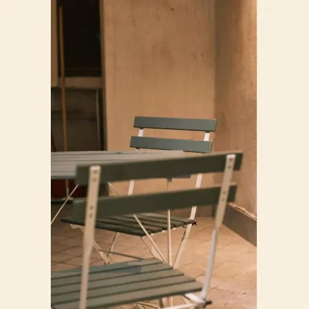 Apartman Nespolino, Casetta In Centro Storico Al Piano Terra Con Piccolo Spazio Esterno Privato