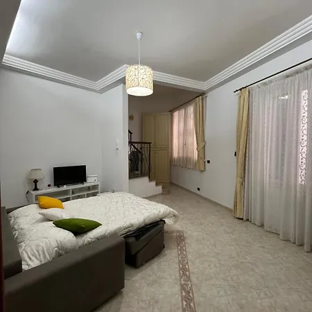 Barbi's House Bed & Breakfast