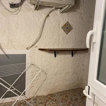 248 Capodimonte Guest house