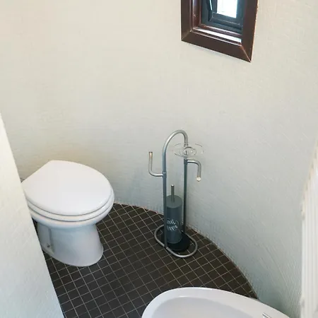 Apartment Chiatamone Premium *