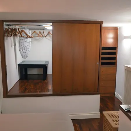Apartment Chiatamone Premium