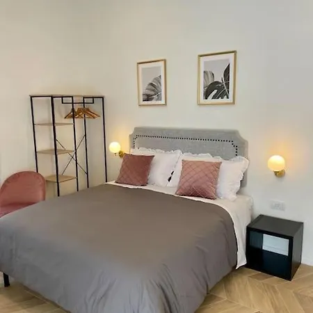 Apartment La Casa Di Ary Naples