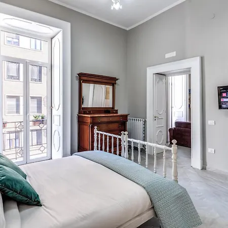 Due Porte A Toledo Apartment Naples