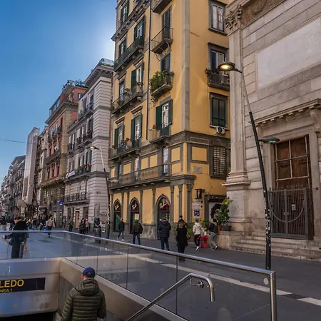 Due Porte A Toledo Naples