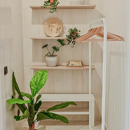Bed & Breakfast Cozy *