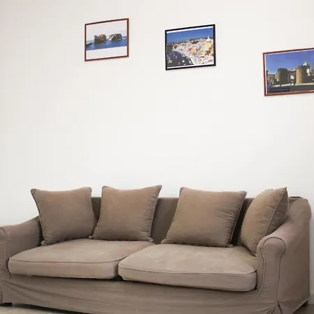 Corso Umberto 22 *