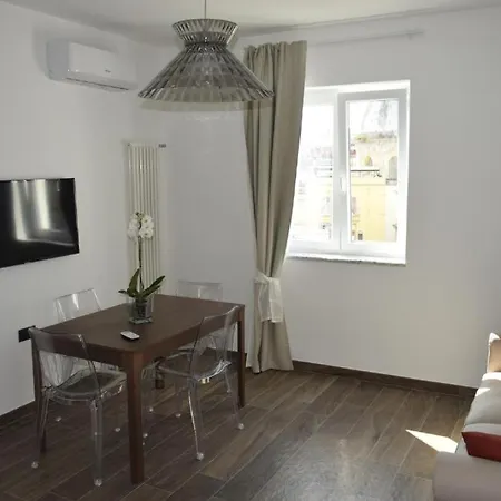 Metro Art Apartment Naples