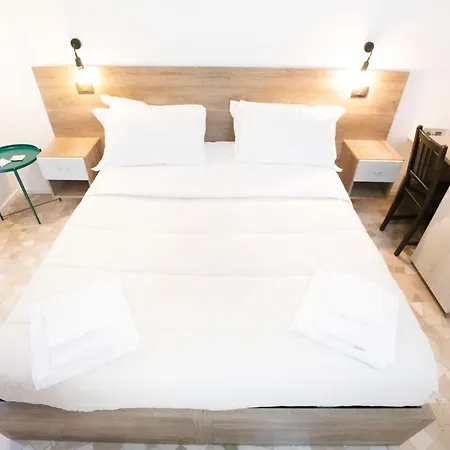 Bed & Breakfast Hall In Chiostro *