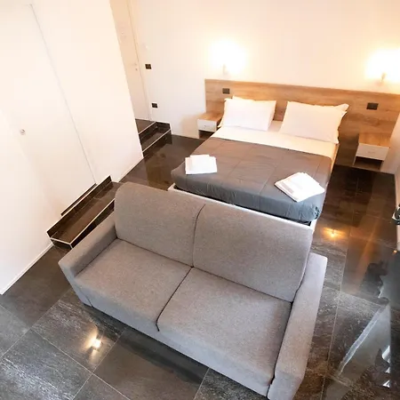 Hall In Center Alojamento de Acomodação e Pequeno-almoço Nápoles
