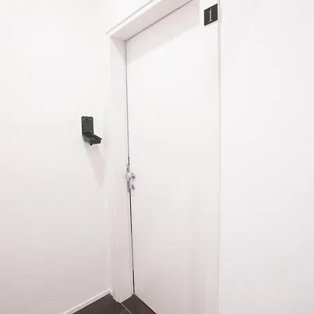Alojamento de Acomodação e Pequeno-almoço Hall In Center Nápoles