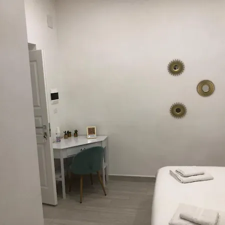 Rosaroll Homes Nápoly