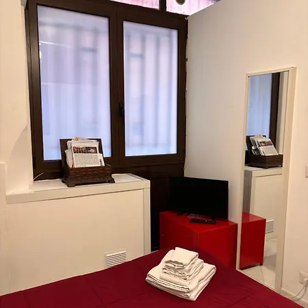 Mini-flat Toledo Apartament Neapol