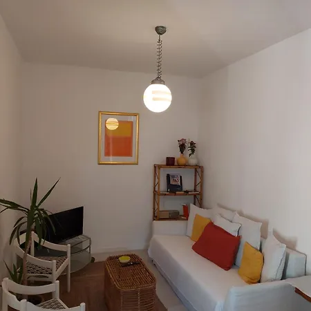 Charming With Balcony In The Historic Center