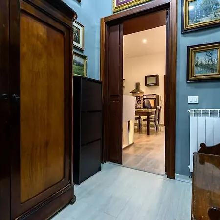Modern 1br Near National Museum - Sleeps 3 Naples