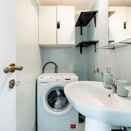 Apartment Modern 1br Near National Museum - Sleeps 3 Naples