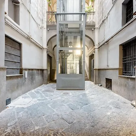 Modern 1br Near National Museum - Sleeps 3 Apartment Naples