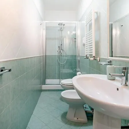Modern 1br Near National Museum - Sleeps 3 Naples