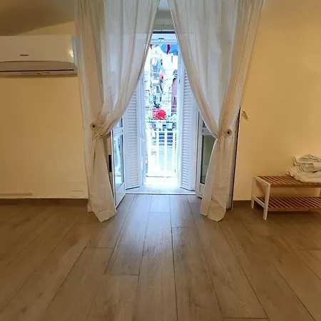 Apartment Domus Dante Al Balconcino