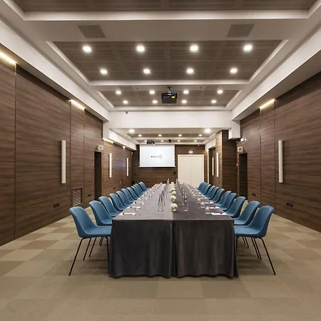 Palazzo Caracciolo 4*