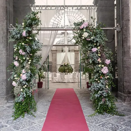 Palazzo Caracciolo Отель 4*