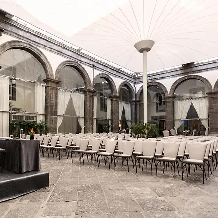 Palazzo Caracciolo Отель