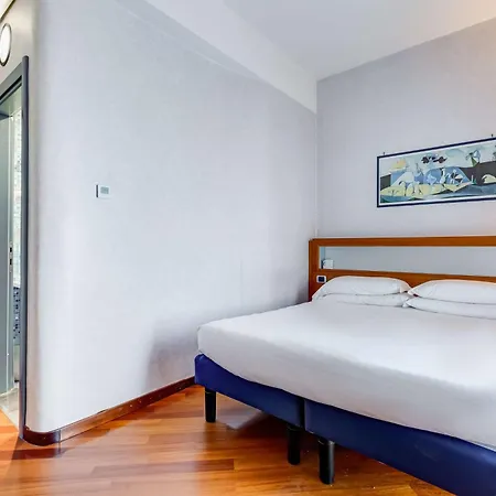 Western Plaza Hotel Nápoles