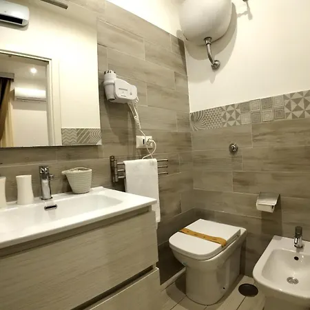 Centro E Guest house *
