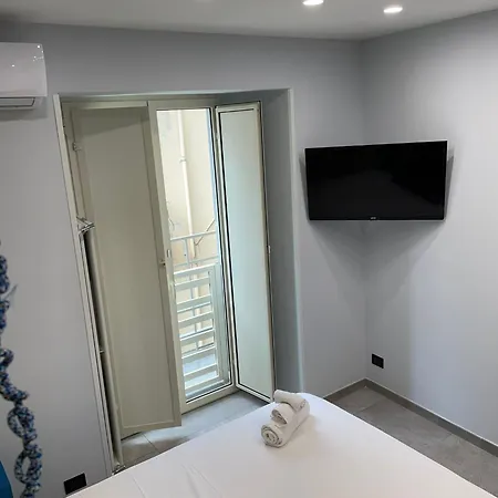 Bed & Breakfast Terrazza Aragon And 2*
