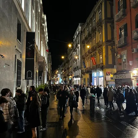 Appartamento International Garibaldi * Napoli