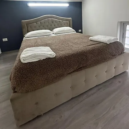 Luigi Luxury Apartment