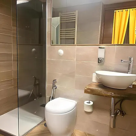 Trebis Naples