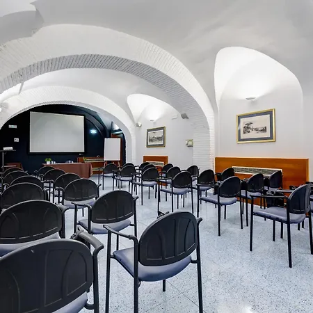 Western Plaza 4* Nápoles
