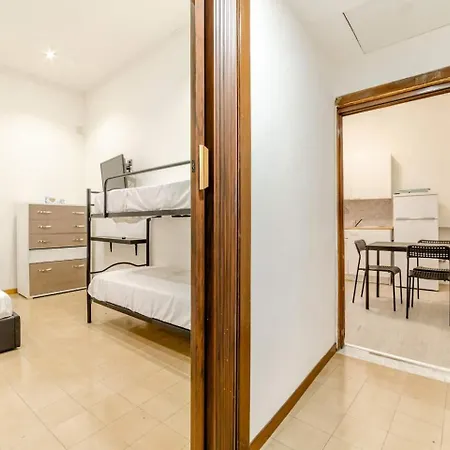 Inside Chiaia Guest house 2*