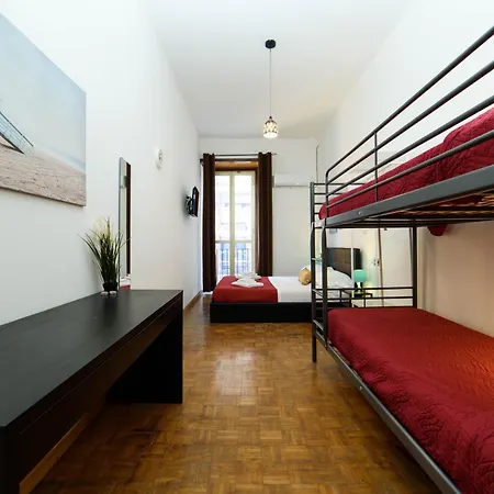 Inside Chiaia Guest house 2*